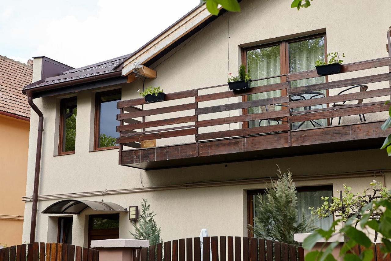 Apartament Rozelor Brașov Exterior foto